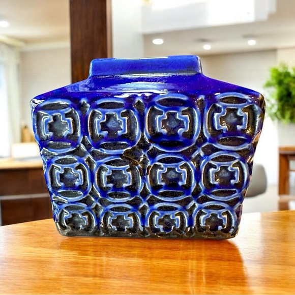 Vintage 70s Retro Mid Century Cobalt Blue Ceramic Vase - Picture 1 of 12